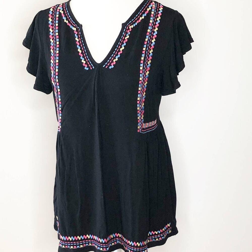 Savanna Jane Medium Top Black Embroidered V Neck Stretch